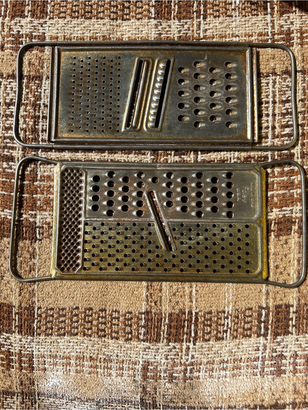 Vintage Lot of Metal Handheld Graters - Brass Tone
Foley Made in USA